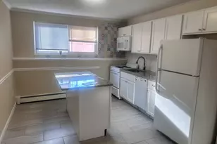 7 Endicott, Norwood, MA 02062 - Photo 3