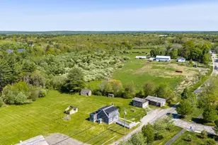 576 Faunce Corner Rd, Dartmouth, MA 02747 - Photo 5