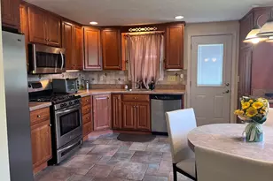 30 Stearns Ave, Brockton, MA 02302 - Photo 7