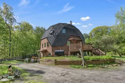 243 Oak St, Holliston, MA 01746 - Photo 1