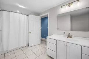 7 Blackhall Ct, Marion, MA 02738 - Photo 17