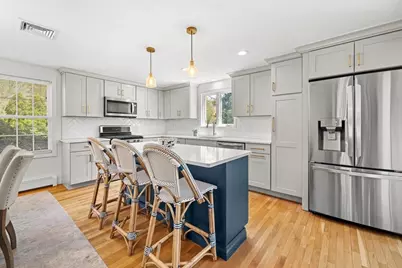 7 Blackhall Court, Marion, MA 02738 - Photo 5