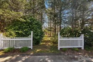 7 Blackhall Ct, Marion, MA 02738 - Photo 31