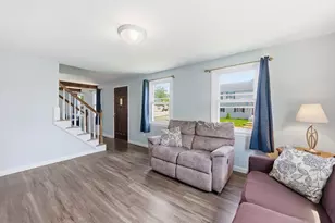 12 Allen St, Dracut, MA 01826 - Photo 11
