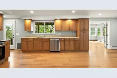 5R Brooks Rd, Gloucester, MA 01930 - Photo 9