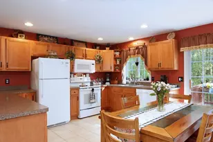 42 Ridge Dr, Middleborough, MA 02346 - Photo 7