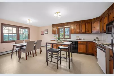 385 N Broadway, Haverhill, MA 01832 - Photo 7