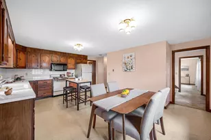 385 N Broadway, Haverhill, MA 01832 - Photo 5