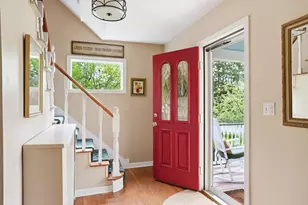 33 Hunt St, Weymouth, MA 02191 - Photo 3