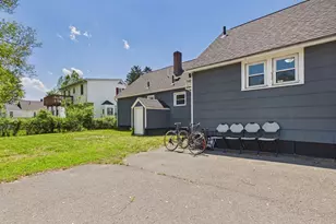 5 Barber St, Springfield, MA 01109 - Photo 11
