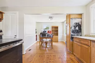 5 Barber St, Springfield, MA 01109 - Photo 23