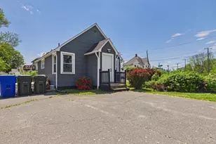 5 Barber St, Springfield, MA 01109 - Photo 3