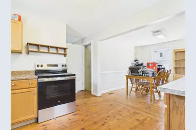 5 Barber St, Springfield, MA 01109 - Photo 21