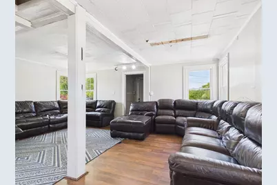 5 Barber St, Springfield, MA 01109 - Photo 17