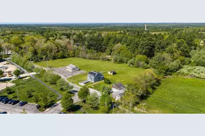 576 Faunce Corner, Dartmouth, MA 02747 - Photo 9