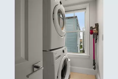9 Belmont Street, Boston, MA 02129 - Photo 23