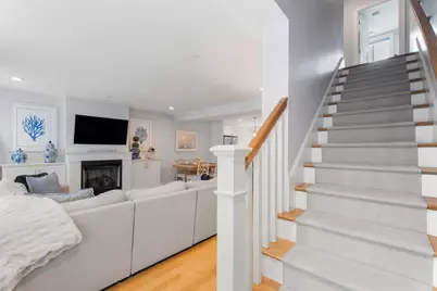 9 Belmont Street, Boston, MA 02129 - Photo 5