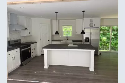 13 Parkwood Dr, West Springfield, MA 01089 - Photo 5