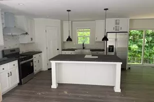 13 Parkwood Dr, West Springfield, MA 01089 - Photo 5