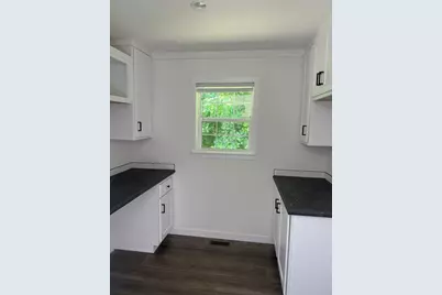 13 Parkwood Dr, West Springfield, MA 01089 - Photo 17