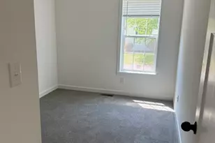 13 Parkwood Dr, West Springfield, MA 01089 - Photo 15