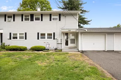 125 Lynwood Drive #6201D, Chicopee, MA 01022 - Photo 1