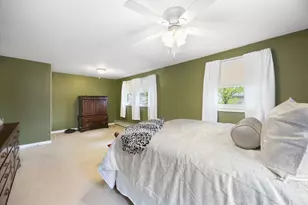 125 Lynwood Dr, Chicopee, MA 01022 - Photo 15