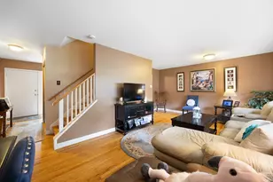 125 Lynwood Dr, Chicopee, MA 01022 - Photo 5