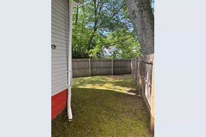 139 Tiffany St, Springfield, MA 01108 - Photo 5