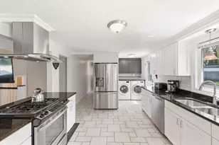 10 Albert Rd, Bourne, MA 02559 - Photo 9