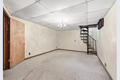 19-21 Wedgewood Cir, Springfield, MA 01129 - Photo 29
