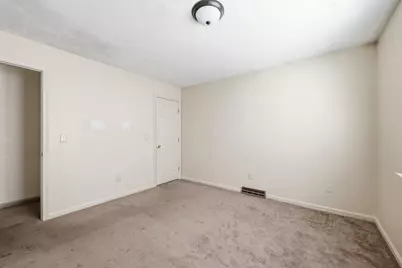 19-21 Wedgewood Cir, Springfield, MA 01129 - Photo 27