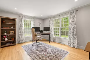 150 Sherwood, Raynham, MA 02767 - Photo 9