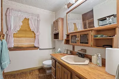 17 Wedge St, Lowell, MA 01851 - Photo 21