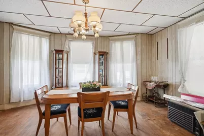 17 Wedge St, Lowell, MA 01851 - Photo 9
