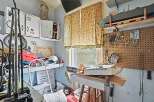 17 Wedge St, Lowell, MA 01851 - Photo 15