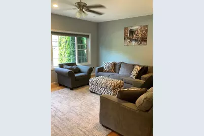 1677 Plymouth St, Bridgewater, MA 02324 - Photo 21