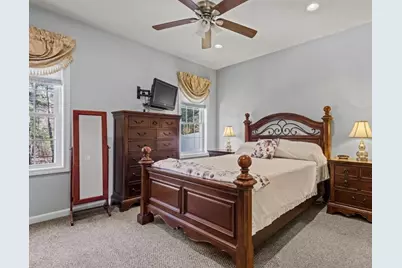 1677 Plymouth St, Bridgewater, MA 02324 - Photo 11