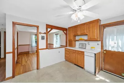 64 Hillcrest Road, Waltham, MA 02451 - Photo 7