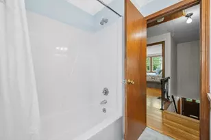 64 Hillcrest Rd, Waltham, MA 02451 - Photo 25