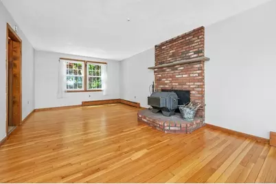 64 Hillcrest Road, Waltham, MA 02451 - Photo 3