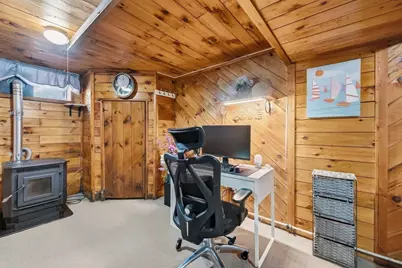 35 Chestnut Dr, Brockton, MA 02301 - Photo 23