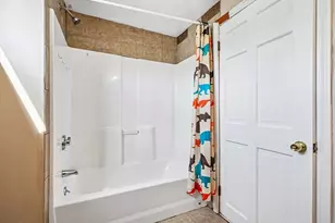 96 Cleveland Ave, Everett, MA 02149 - Photo 15