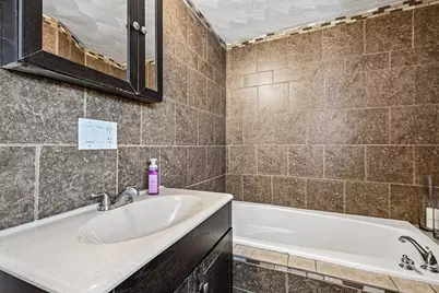 96 Cleveland Ave, Everett, MA 02149 - Photo 7