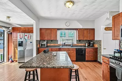 96 Cleveland Ave, Everett, MA 02149 - Photo 13