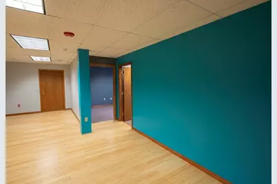 32 Industrial Dr E, Northampton, MA 01060 - Photo 17
