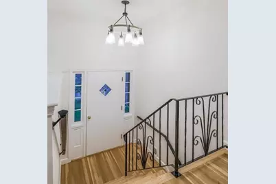 15 Bosworth Rd, Framingham, MA 01701 - Photo 3