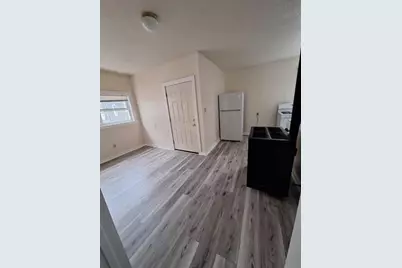 85 Beetle St #2N, New Bedford, MA 02746 - Photo 1