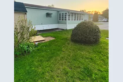 22 Thayer Dr, Taunton, MA 02780 - Photo 3