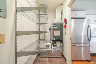 351 Pleasant St, Northampton, MA 01060 - Photo 27